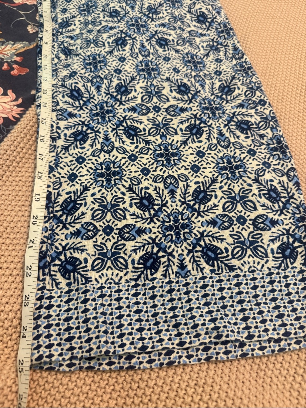 Joie Linen Tie Waist Blue and White Printed Wide Leg Cropped Pants size 8 - Picture 9 of 10